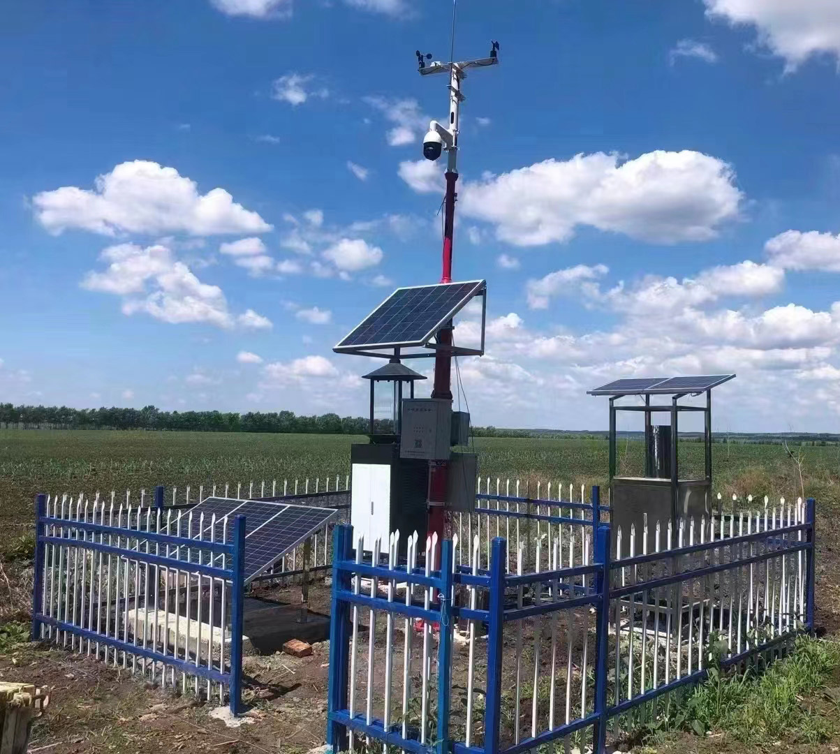 Farmland climate observation station.jpg